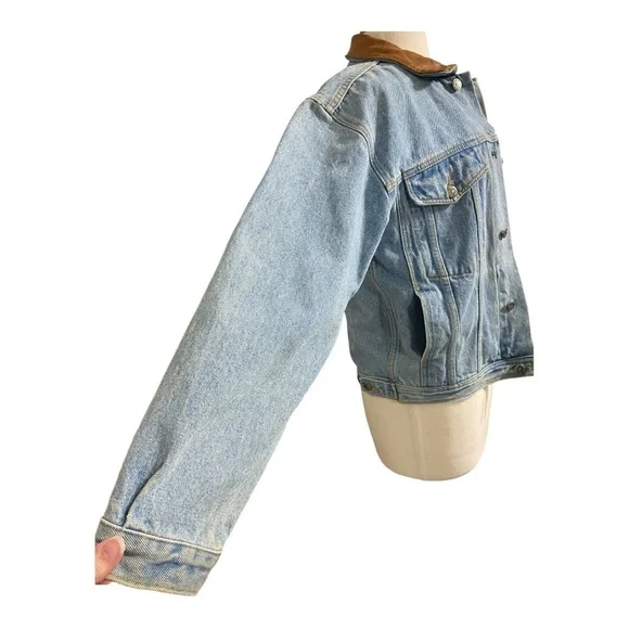 London Fog, Blue Denim Jacket with Brown leather Collar - Picture 4 of 15